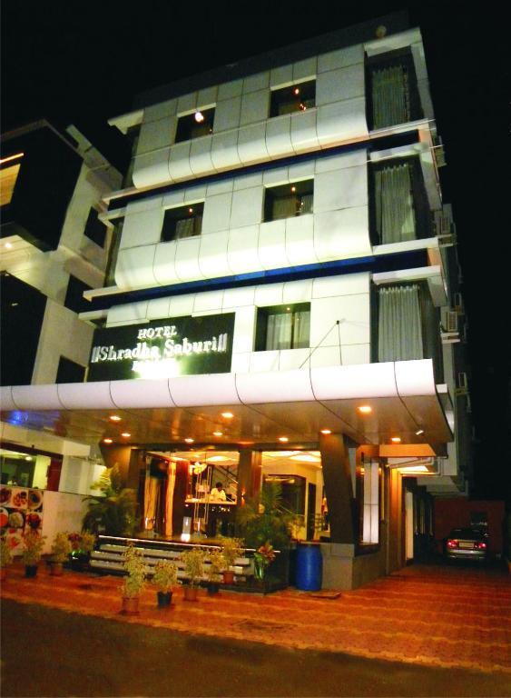Hotel Shradha Saburi Palace Ширди Екстериор снимка